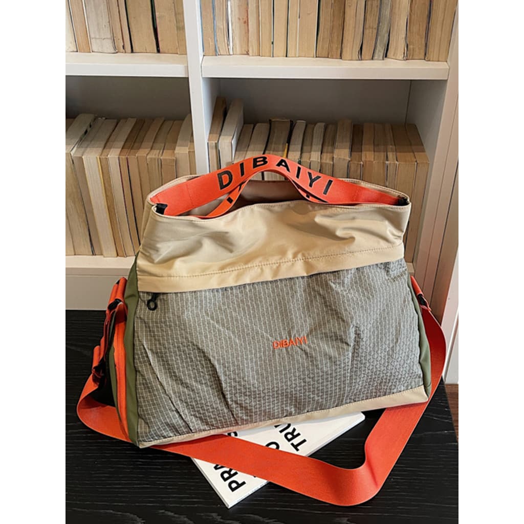 Leve moda portátil esportes ginásio saco de viagem feminino seco molhado separação mensageiro saco de armazenamento High