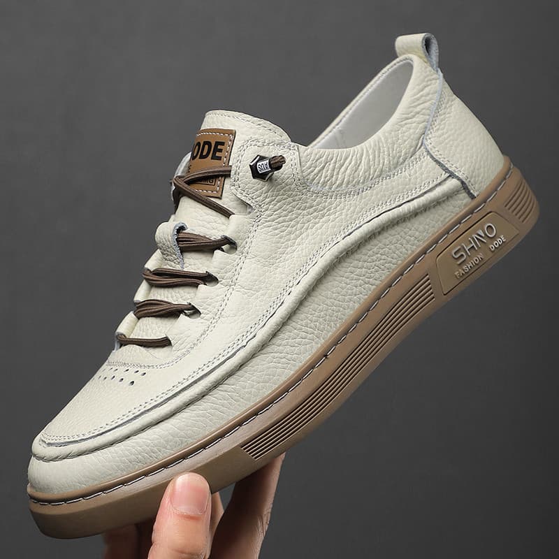 Sapatos de couro casuais masculinos couro genuíno 2026 novo estilo de couro versão coreana desodorante sola macia ao ar