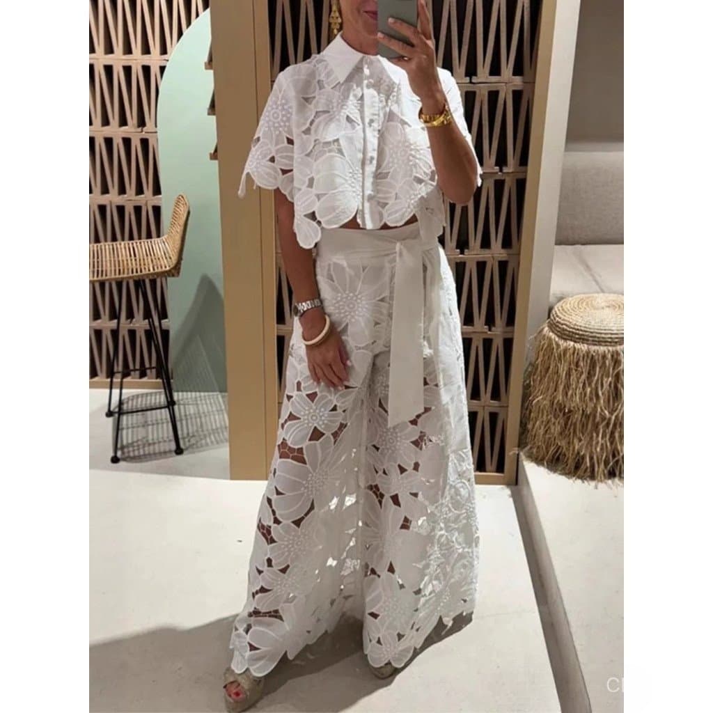 Conjunto de duas peças feminino: camisa casual de renda com recortes e calças compridas