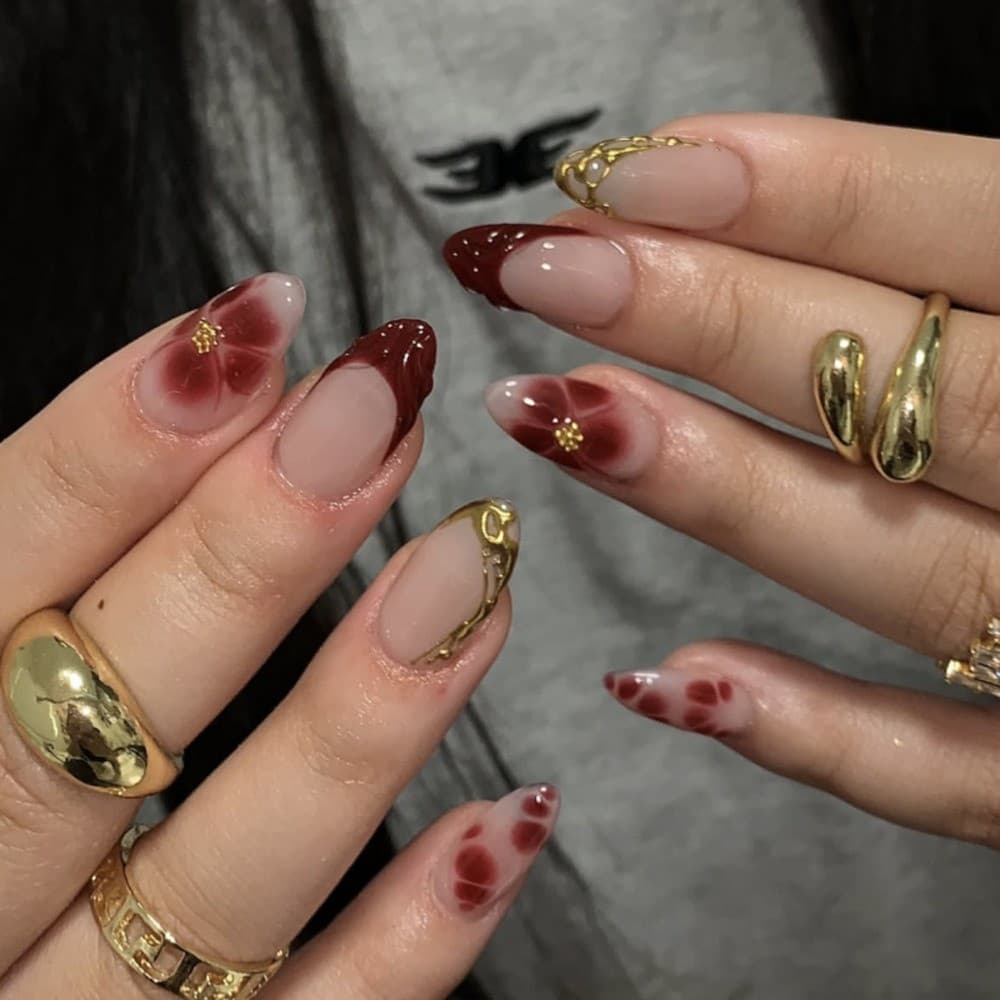 Prensa De Pétalas De Flores 3D Em Unhas Café Marrom Francês Curto Amêndoa Pontas De Falsas Com Ferramentas Para Uso Diár