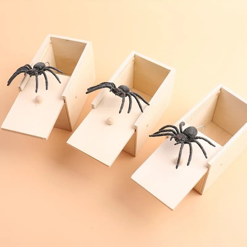 Brinquedo Engraçado: Caixa de Madeira com Simulação de Aranha, Caixa de Inseto de Brincadeira, Layout Criativo de Cena d