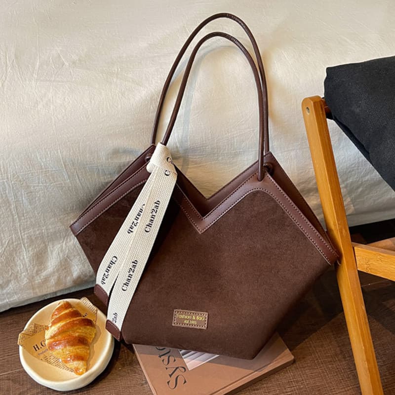Moda Casual Commuter saco feminino 2026 novo estilo bolsa de ombro de grande capacidade Retro All-Match sacola
