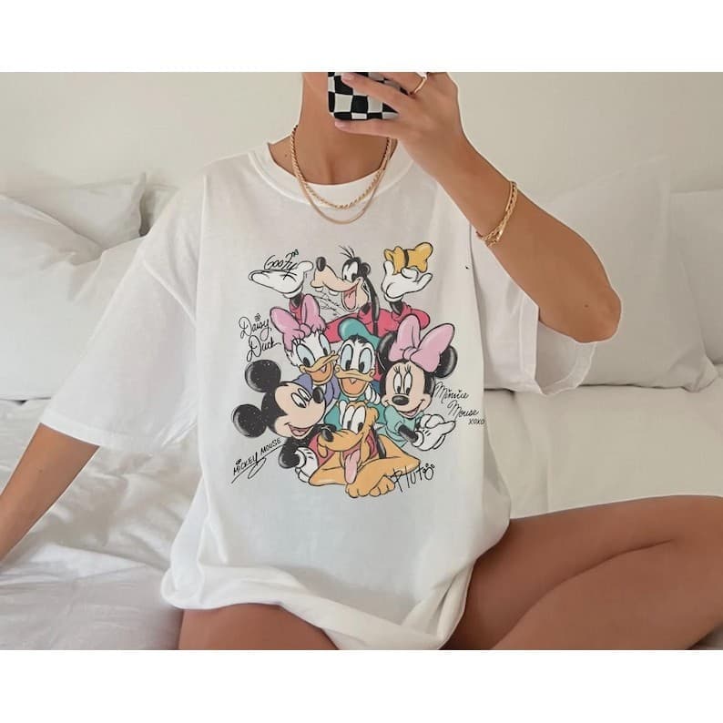 Camiseta Retro Michey and Friends Signature DisnneyCasual Blusa Unissex Streetwear algodão
