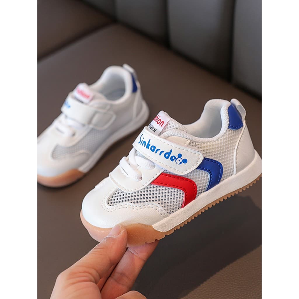 Sapatos brancos de jardim de infância, meninos, crianças, malha respirável, verão, novo estilo, meninas, bebê, sola maci