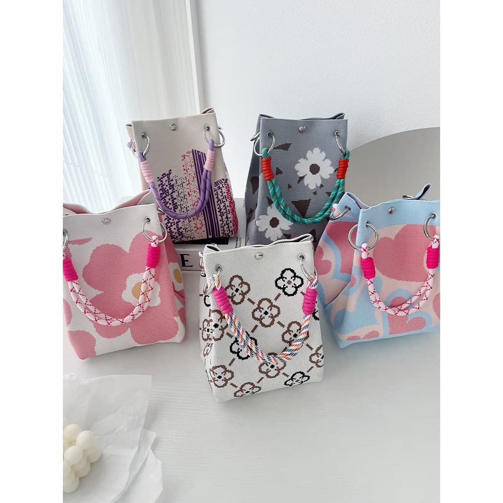 2026 versão coreana novo estilo ins vento nó bolsa primavera verão estilo Hyuna viagem All-Match bolsa de grande capacid