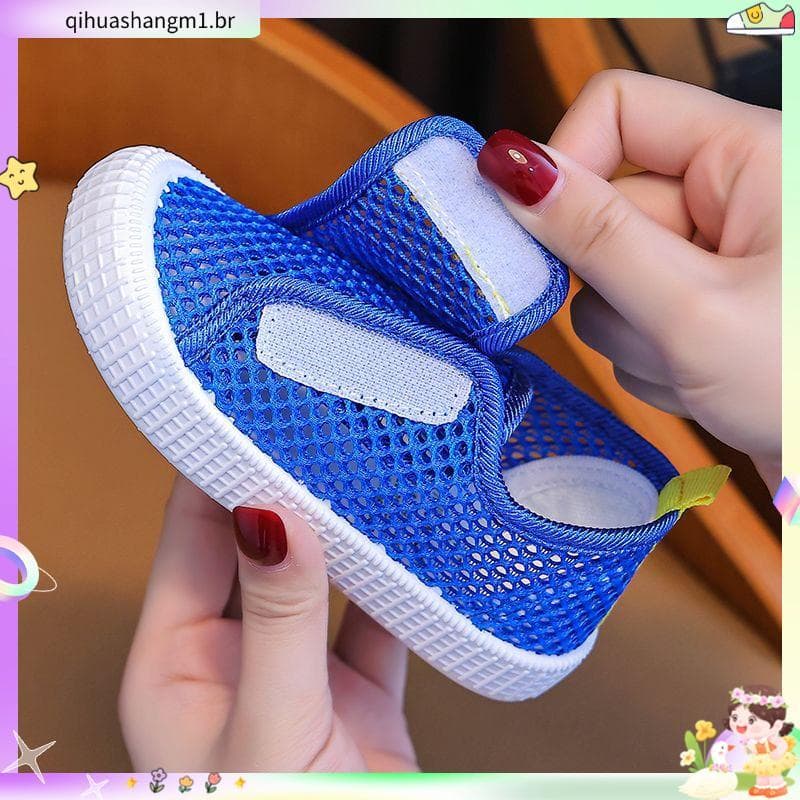 Crianças sapatos de rede primavera verão 2026 novo estilo meninos sapatos brancos meninas tênis respirável sola macia e