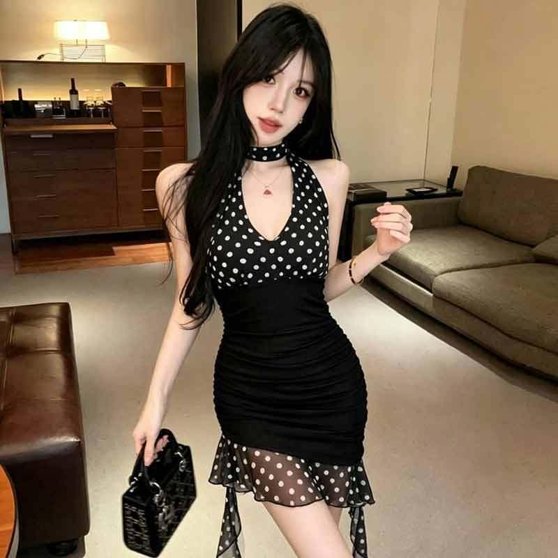 [Novidades] Hot Girl Leopard Print Halterneck Halter Dress Low-cut Gaze Contraste Cor Costura Mais Magro Look Hip Ski