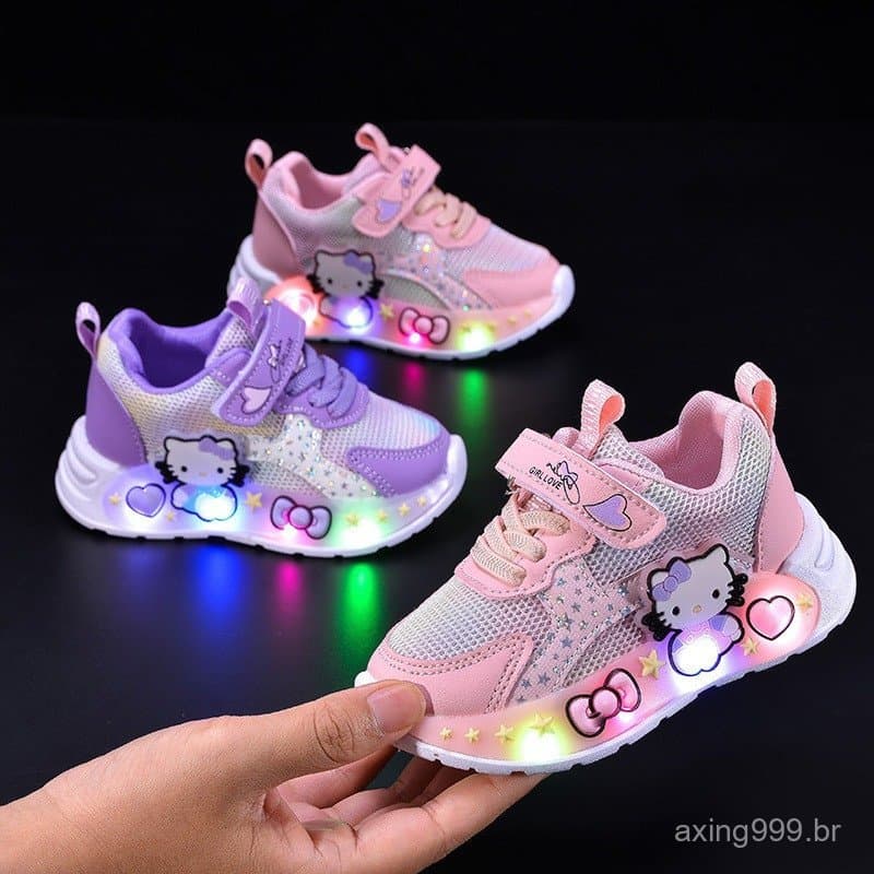 2026 Novo Estilo tênis infantis Hello Kitty estudantes casuais sapatos de placa alta meninas sapatos de bebê LED sapatos