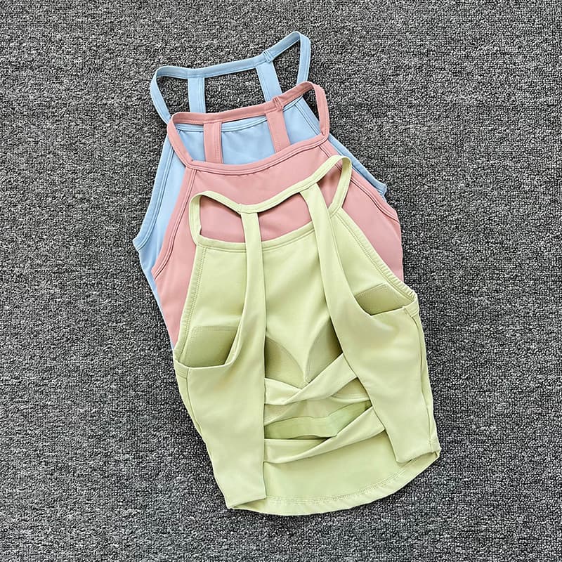 Colete esportivo feminino com almofada no peito 2026 novo estilo exterior Wear à prova de choque bela volta roupa interi