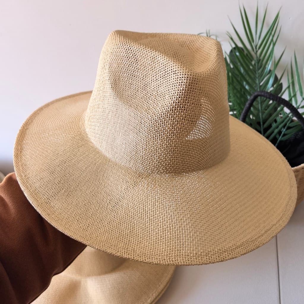 1 Design próprio de alta qualidade feminino verão peça grande borda praia chapéu palha dobrável guarda-sol oco malha em