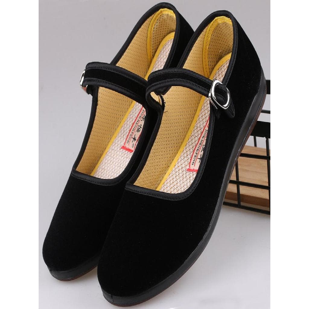 Velho pequim sapatos de pano feminino 2026 primavera verão novo estilo plana confortável sola macia antiderrapante preto