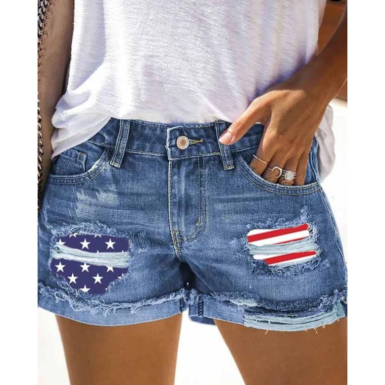 Novos Shorts de Denim para o Verão com Estampas e Rasgos de Marcas Europeias e Americanas da Moda