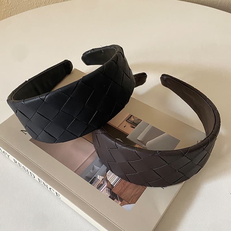 Tiara francesa retrô High-End novo estilo outono inverno simples All-Match retro cavidade tom trançado completo pele de