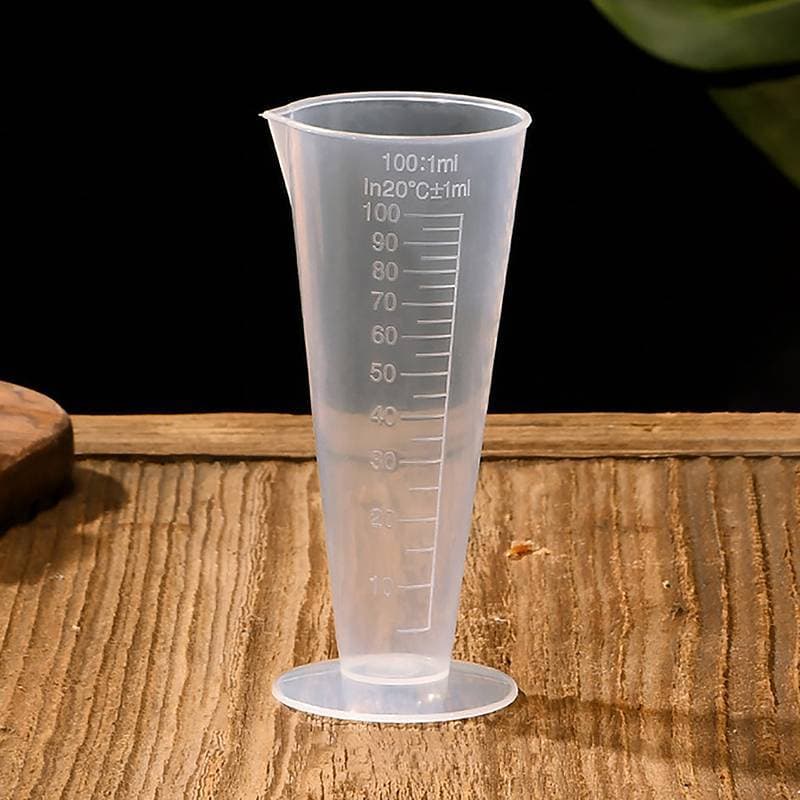 [sourcecome] Copo Medidor De Plástico 100ML Com Bico Escala Transparente Cozinha Bar Recipiente Líquido Boutique