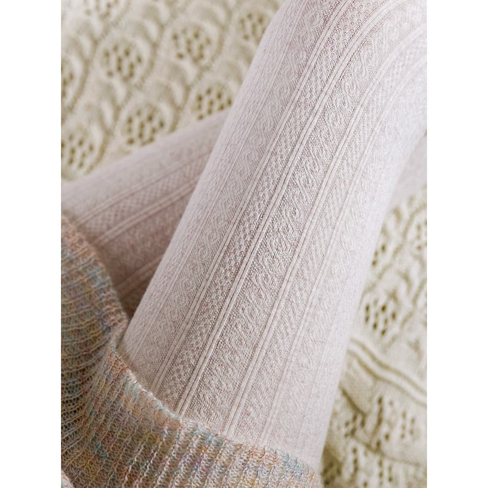 Meia-calça branca para manter aquecido