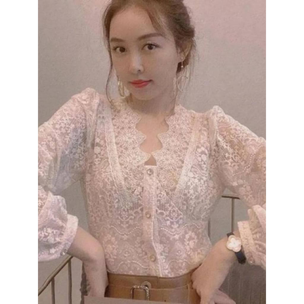 Desconto de marca Roupas femininas contador retirada contador estilo comércio exterior temperamento camisa com decote em