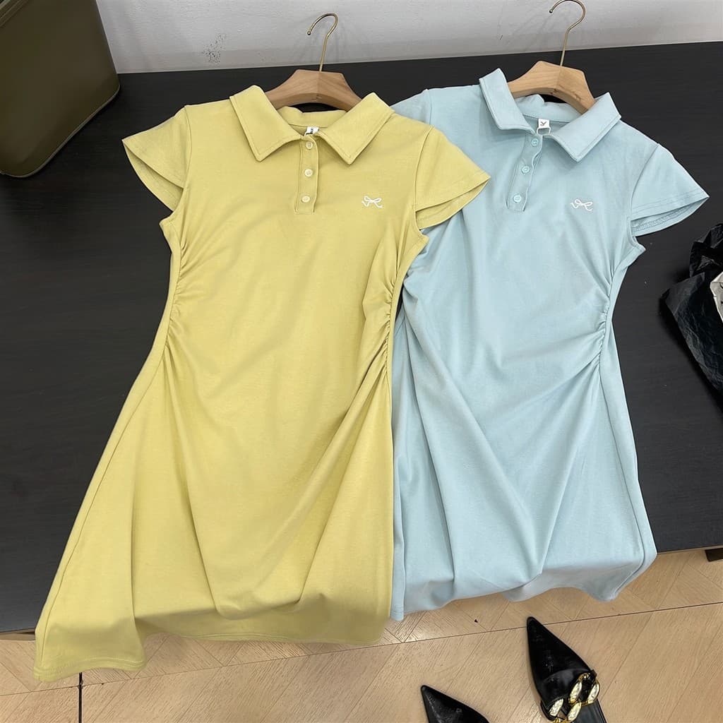 Verão novo estilo pequeno bordado vestido de manga curta feminino temperamento cintura estreita mais magro olhar Hip sai