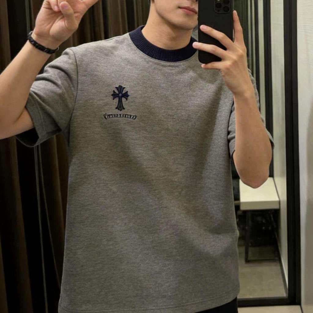 High-End moda masculina Casual 2026 All-Match novo estilo rufião bonito luz luxo em torno do pescoço bonito de manga cur