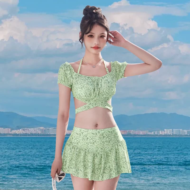 Maiô dividido feminino Floral Halter pescoço cintura exposta aparência mais fina 2026 novo estilo saia estilo primavera