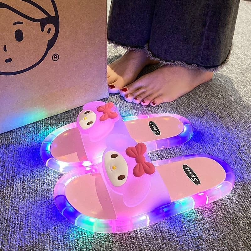 Chinelos Luminosos para Influenciadoras 2024 para Uso Externo, Super Quentes para o Verão, com Luz LED, Chinelos Fofos S