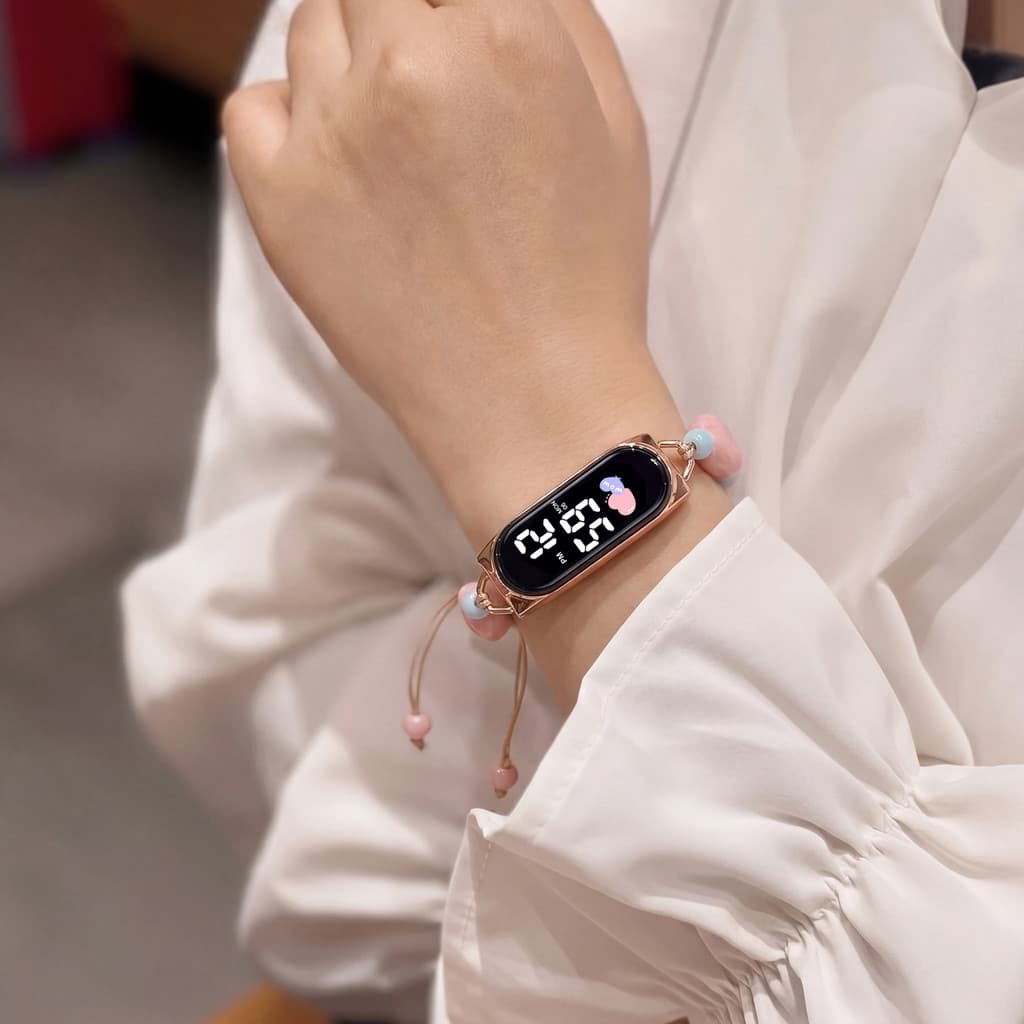 ((Relógio à prova d'água para bebê) Relógio com pulseira fresca para meninas Nicho combinado de alto valor Simples Olhe