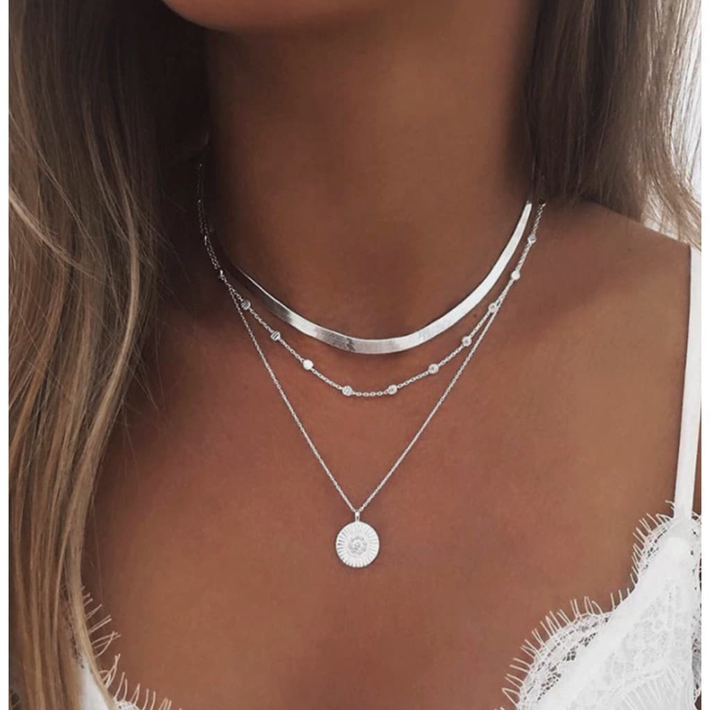 Colar Feminino Cor Prata Clo2 Multicamadas Com Pingente Charme Elegância