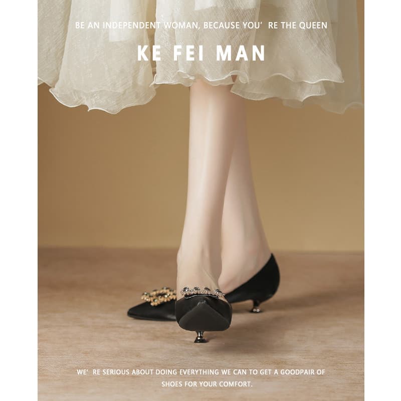 [Kefiman] Sapatos femininos com fivela de strass e salto agulha 3 cm salto baixo três cm preto três cm salto alto