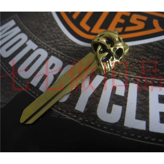 Chaveiro de caveira de cobre puro feito à mão pingente de motocicleta chave modificada cabeça única embrião
