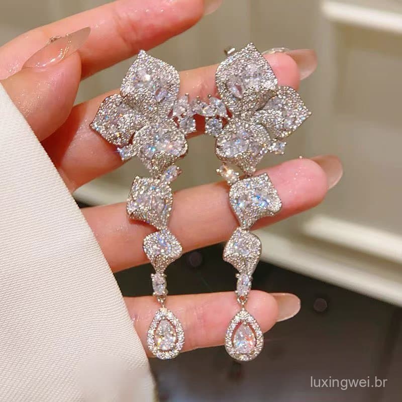 Brincos De Borla Com Pétala De Zircônia Brilhante , Elegantes , Luxuosos Leves , Alta Qualidade De Vestido De Noite Para
