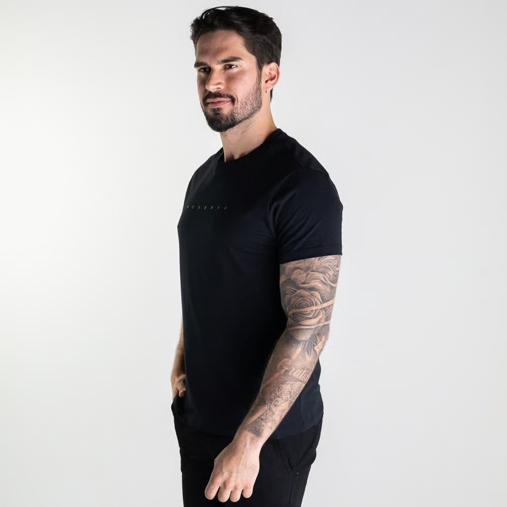 Camiseta Estampada Preta Reserva