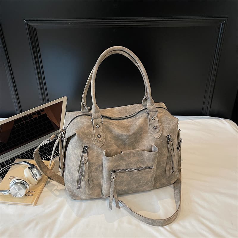 Bolsa estilo biker retrô americano com acabamento desgastado, nova bolsa de couro macio de grande capacidade para uso di