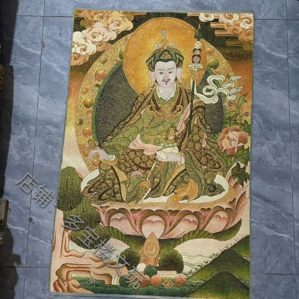 Lotus Peanut Master Thangka Bordado Brocado Bordado Estátua de Buda Tibetano Pintura de Entrada Pintura de Seda Dourada