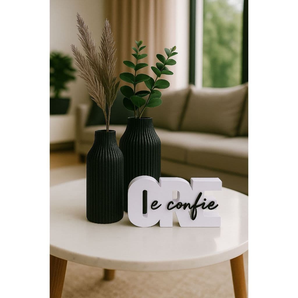 Enfeite Decorativo "Ore e Confie" com Vasos Minimalistas – Fé, Inspiração Presente e Estilo para Sua Casa