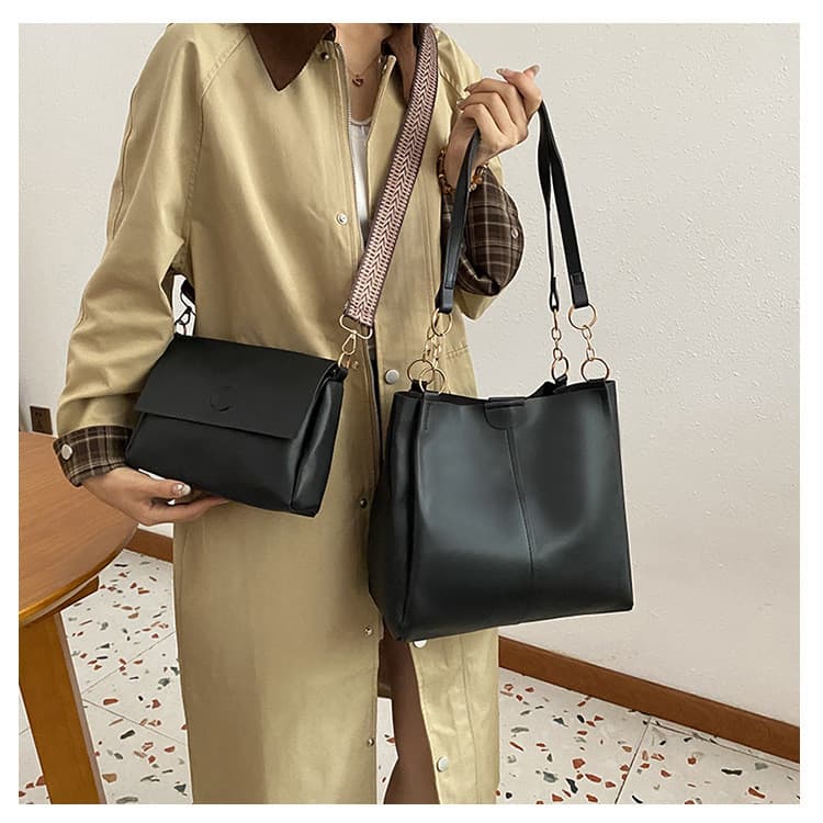 High-End sentimento 2026 novo estilo outono inverno bolsa feminina grande capacidade Oxford pano moda um ombro sacola W
