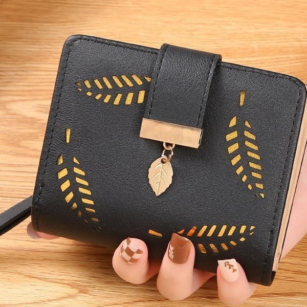 Porta-moedas e porta-cartões feminino curto e prático, estilo coreano, com design vazado e moderno.