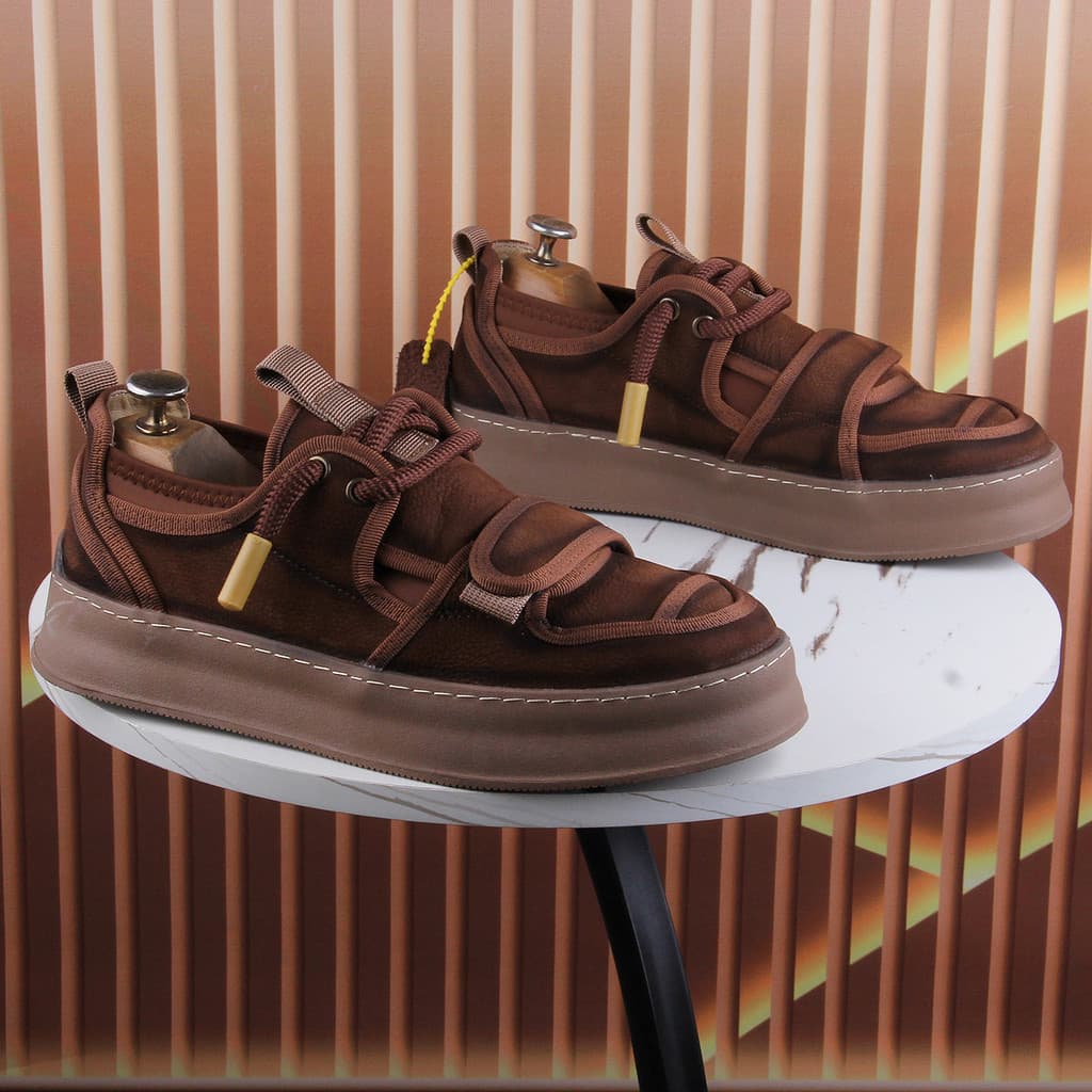 Sapatos masculinos de couro genuíno de alta qualidade de luxo leve 2026 primavera tênis respiráveis Design de sola gross