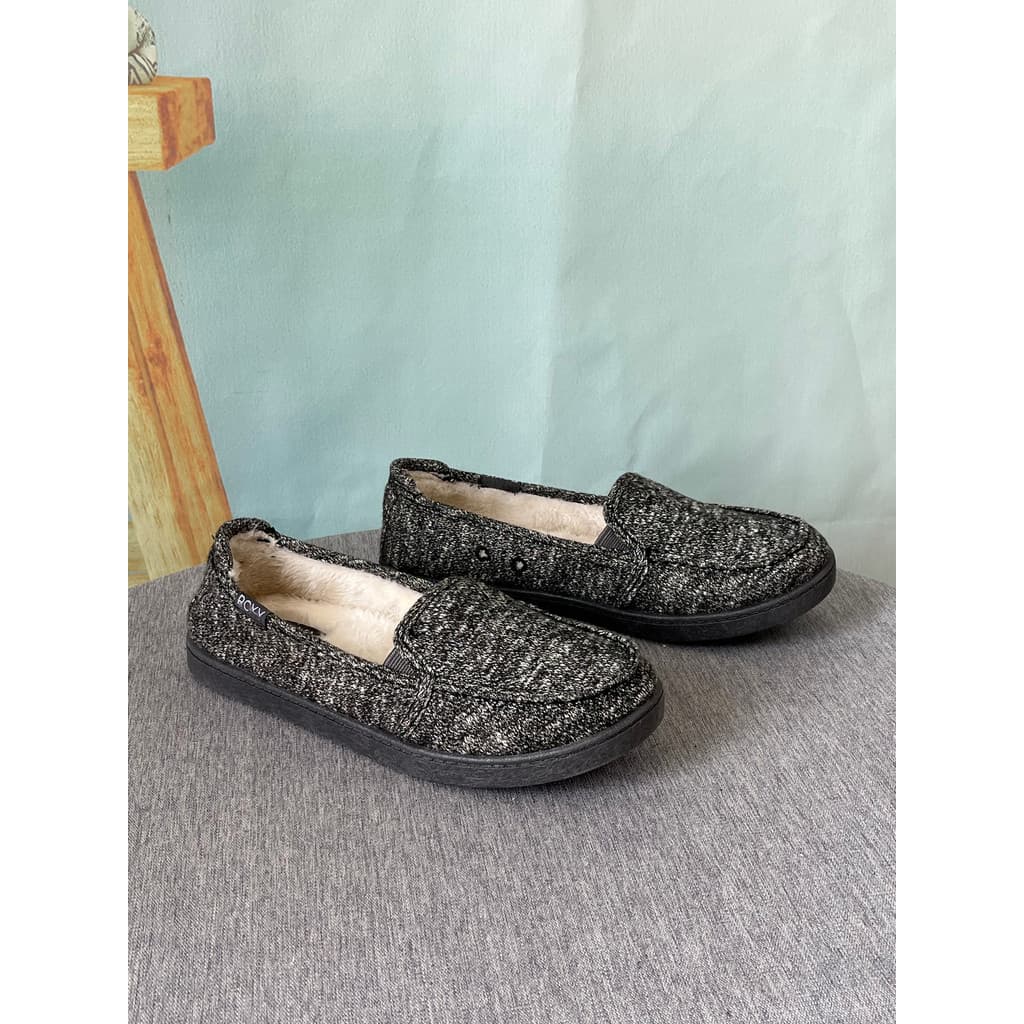 Sapatos femininos de comércio exterior de tamanho grande sapatos de pano de sola plana mais veludo inverno Casual dedo d