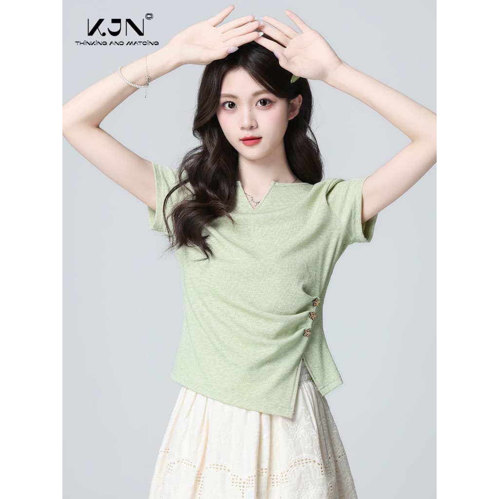 Verde com decote em V camiseta de manga curta feminina 2026 verão novo estilo fenda Irregular cintura estreita mais magr