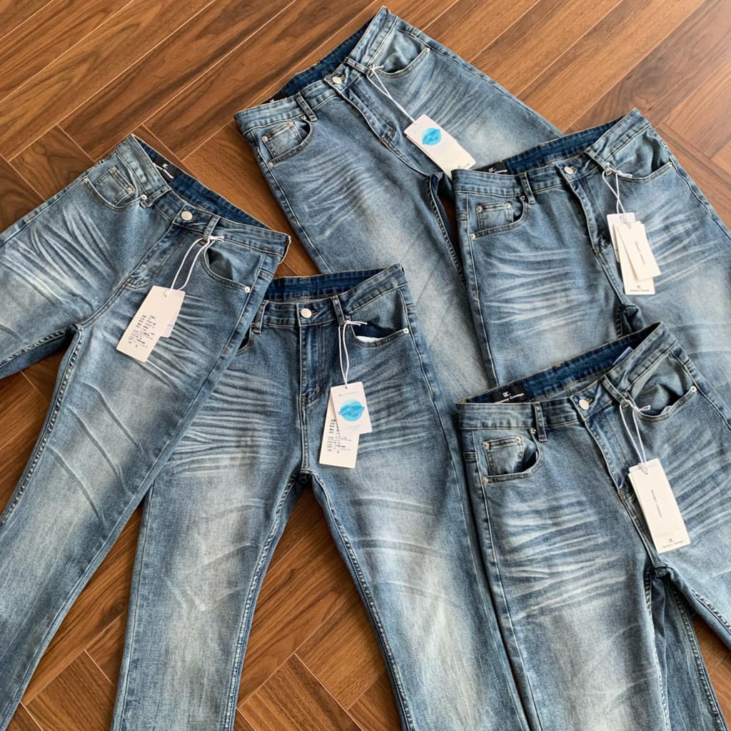 Estilo Hong Kong na moda masculina verão novo estilo 2026 carta única Jeans Hip Hop ins na moda High Street na moda rufi
