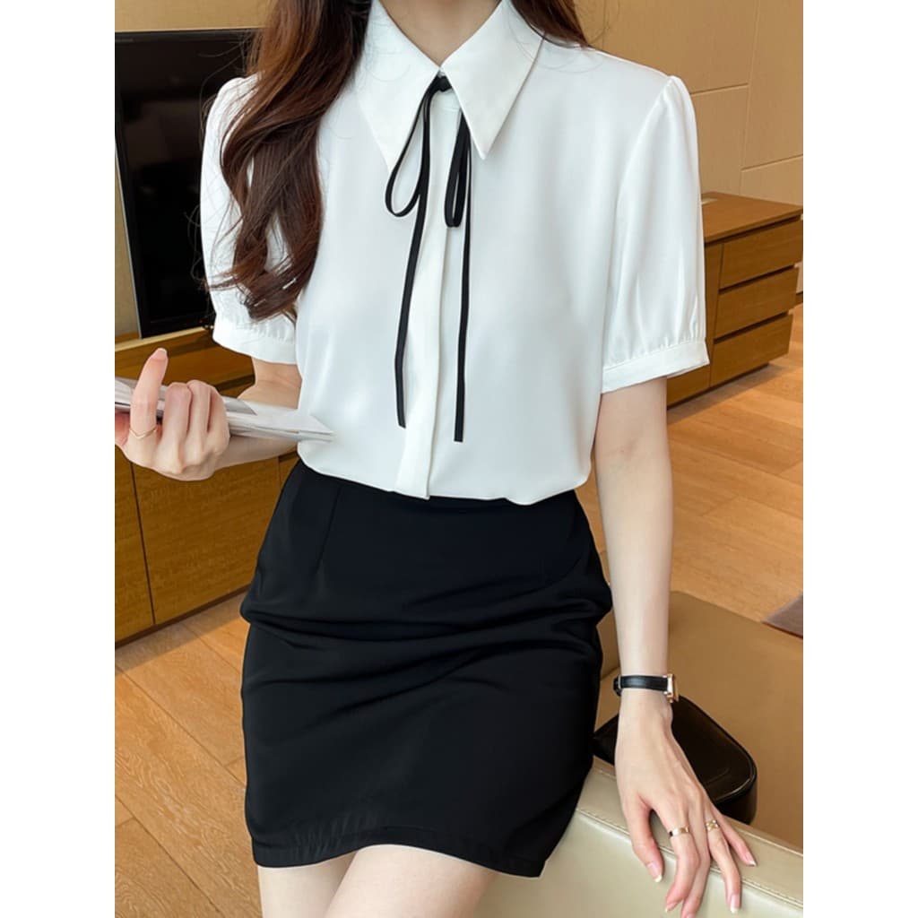 Camisa azul feminina de manga curta Design nicho verão novo estilo profissional camisa branca solta topo Formal Wear rou