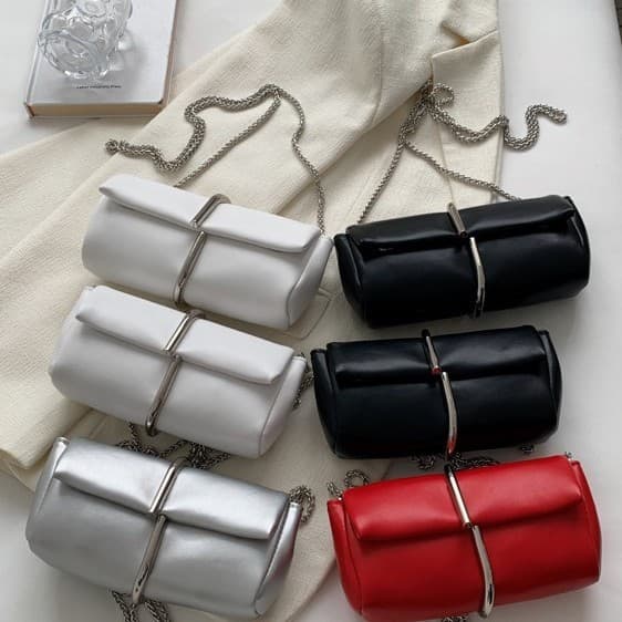 Bolsa Branca Versátil com Corrente Francesa 2026, Bolsa de Ombro Elegante e Requintada para Senhoras, Nova Bolsa Transve
