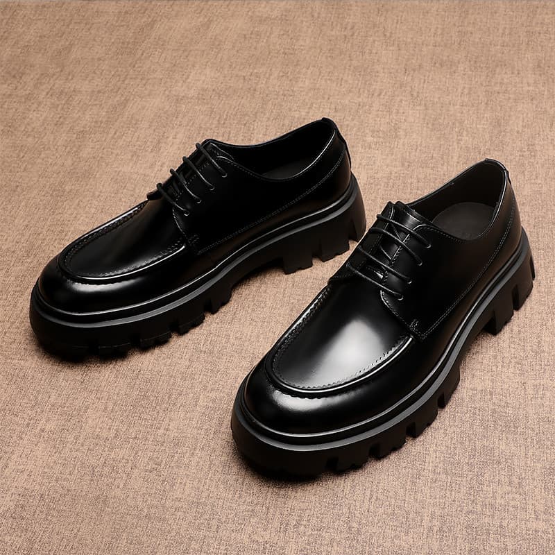 Sapatos masculinos de couro genuíno estilo escuro sapatos Derby de sola grossa High-End dedo do pé redondo negócios casu
