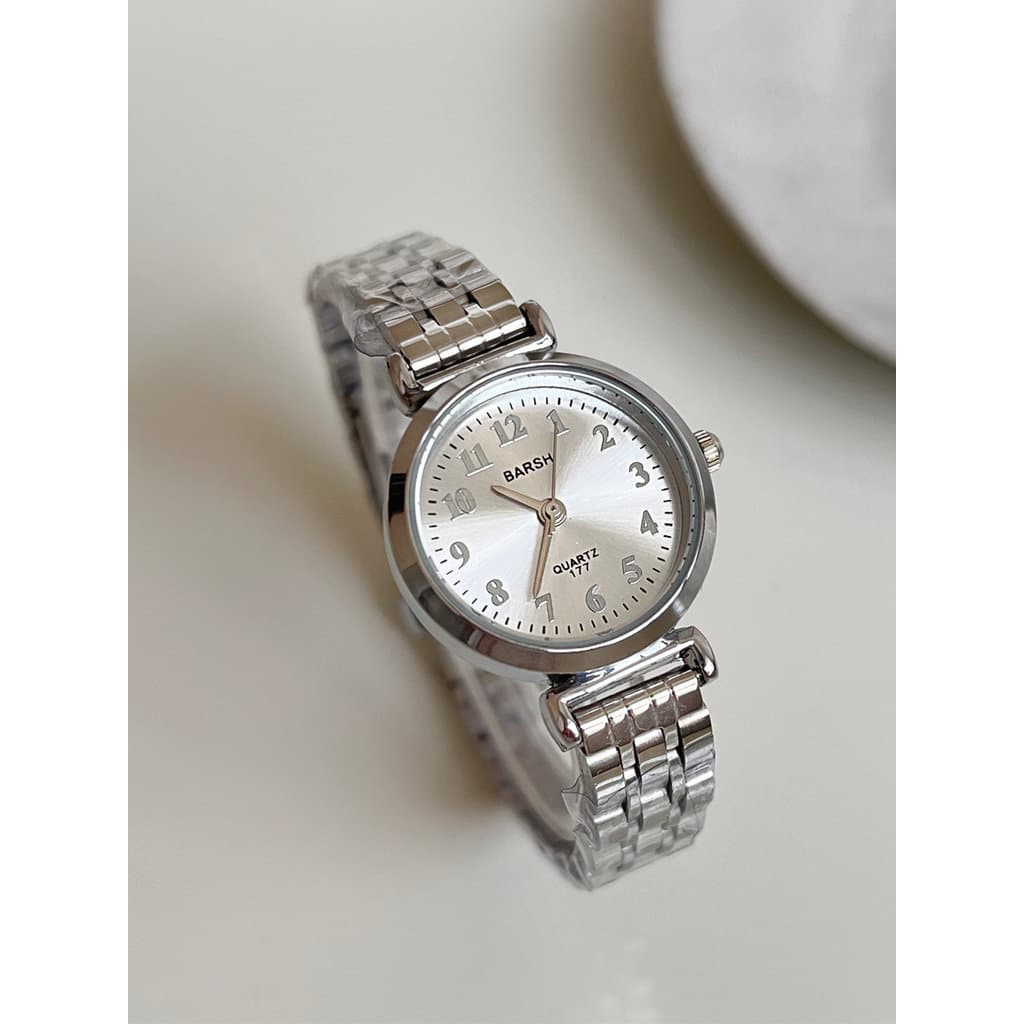 relogio feminino pequeno relogio feminino pequeno delicado 2025 novo estilo Popular relógio feminino luz luxo nicho High