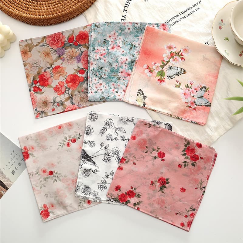 1Pc 34x34cm 100 % Algodão Vintage Flor Impresso Feminino Senhora Lenço Absorvente Limpar Suor Toalha Festa De Casamento