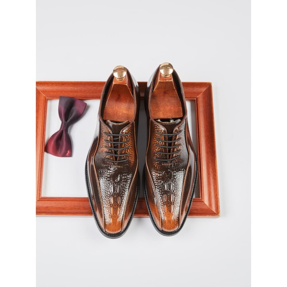 Primeira camada de couro novo estilo apontou Toe crocodilo padrão em relevo negócios Formal sapatos de couro masculino r