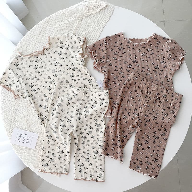 Verão estilo Casual novo estilo meninas exterior usar terno Floral de manga curta verão versão coreana