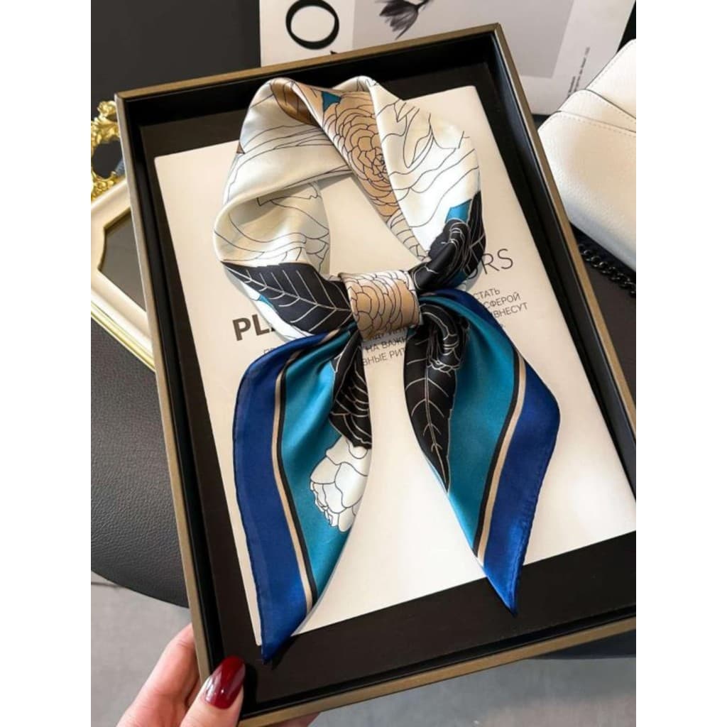 Novo lenço de seda francês High-End primavera outono verão moda All-Match decoração simulação seda pequeno lenço quadrad