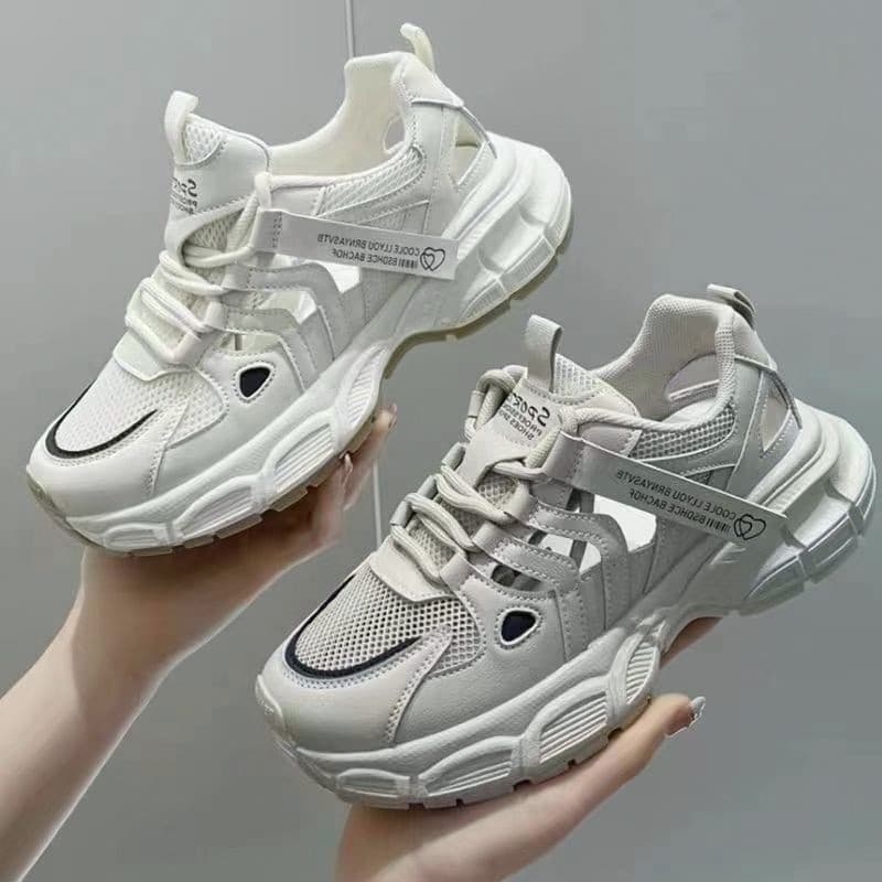 Novo estilo esportes respirável 2026 sandálias casuais sapatos brancos femininos papai sapatos Baotou oco verão buraco s