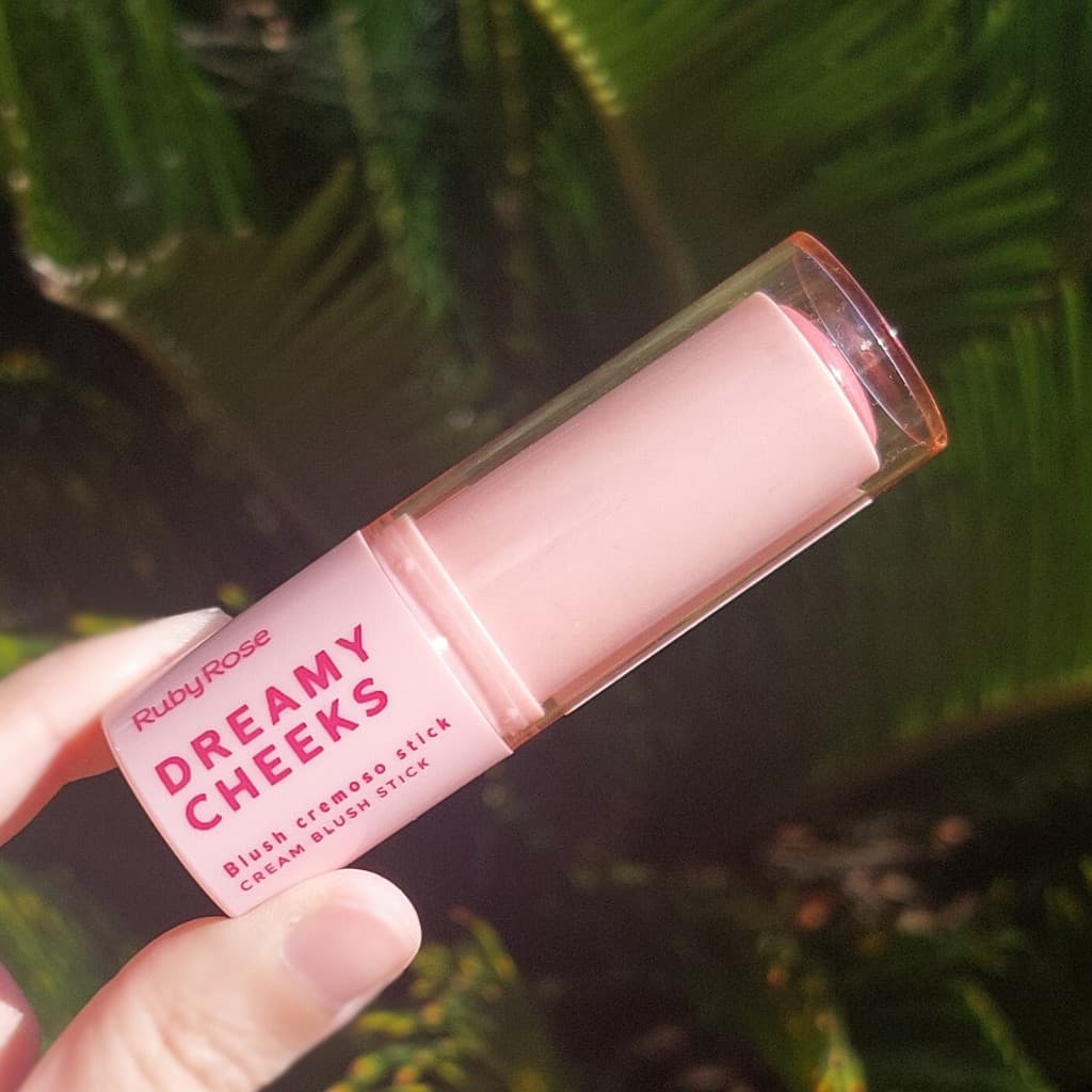 Blush Cremoso Stick Dreamy Cheeks - Ruby Rose