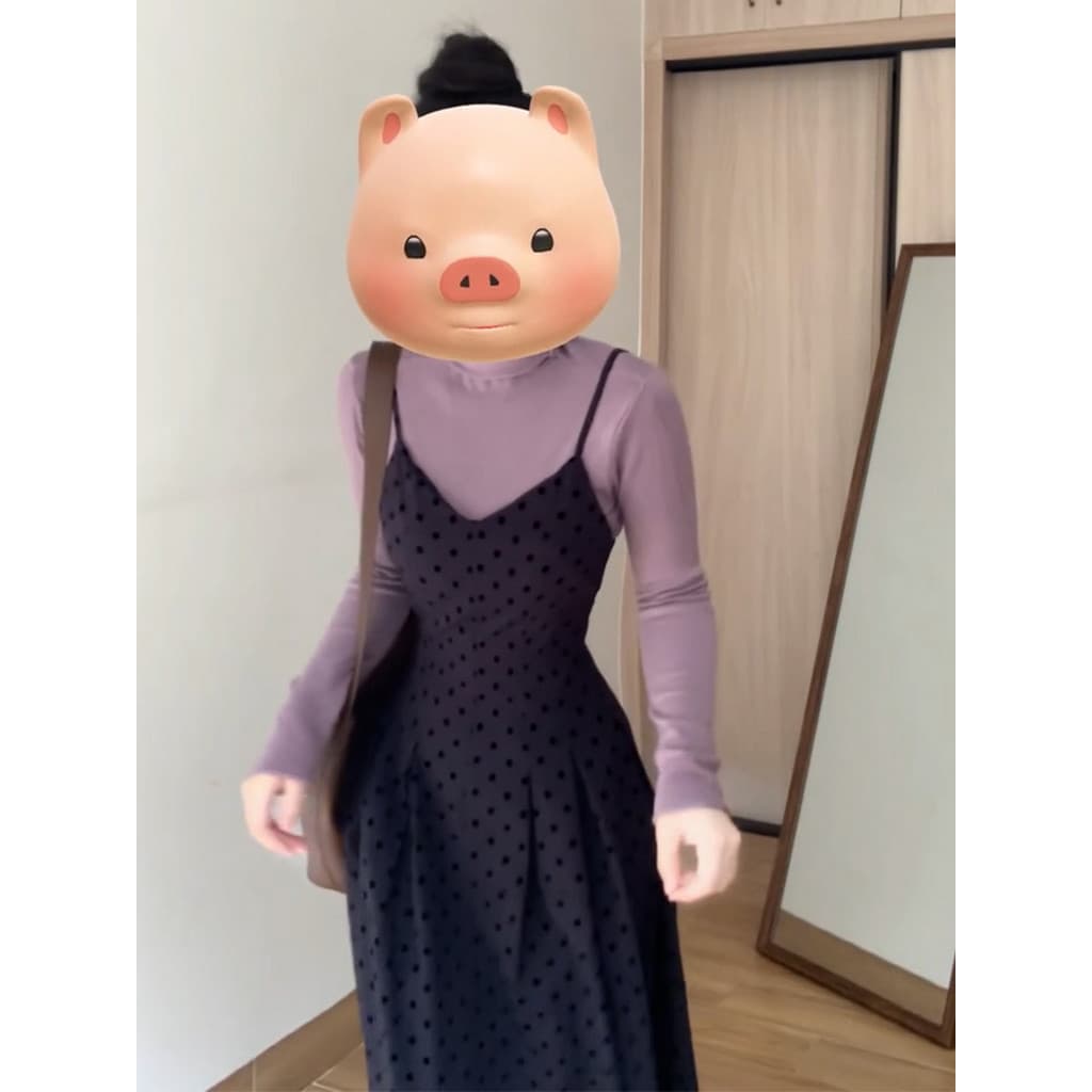 Francês High-End preto vestido de malha roupas femininas 2026 novo estilo início da primavera pequena Base roupa interio